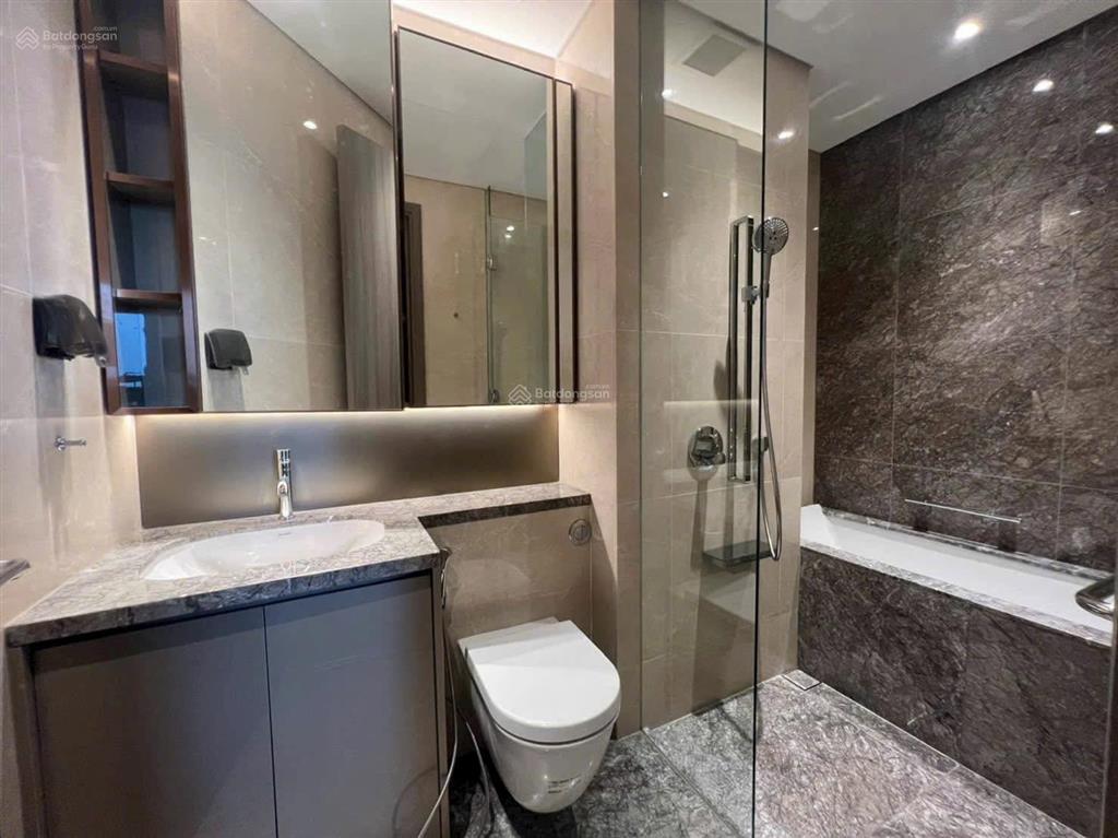 Căn hộ trung tâm quận 1 đã có sổ, bàn giao mới 100%