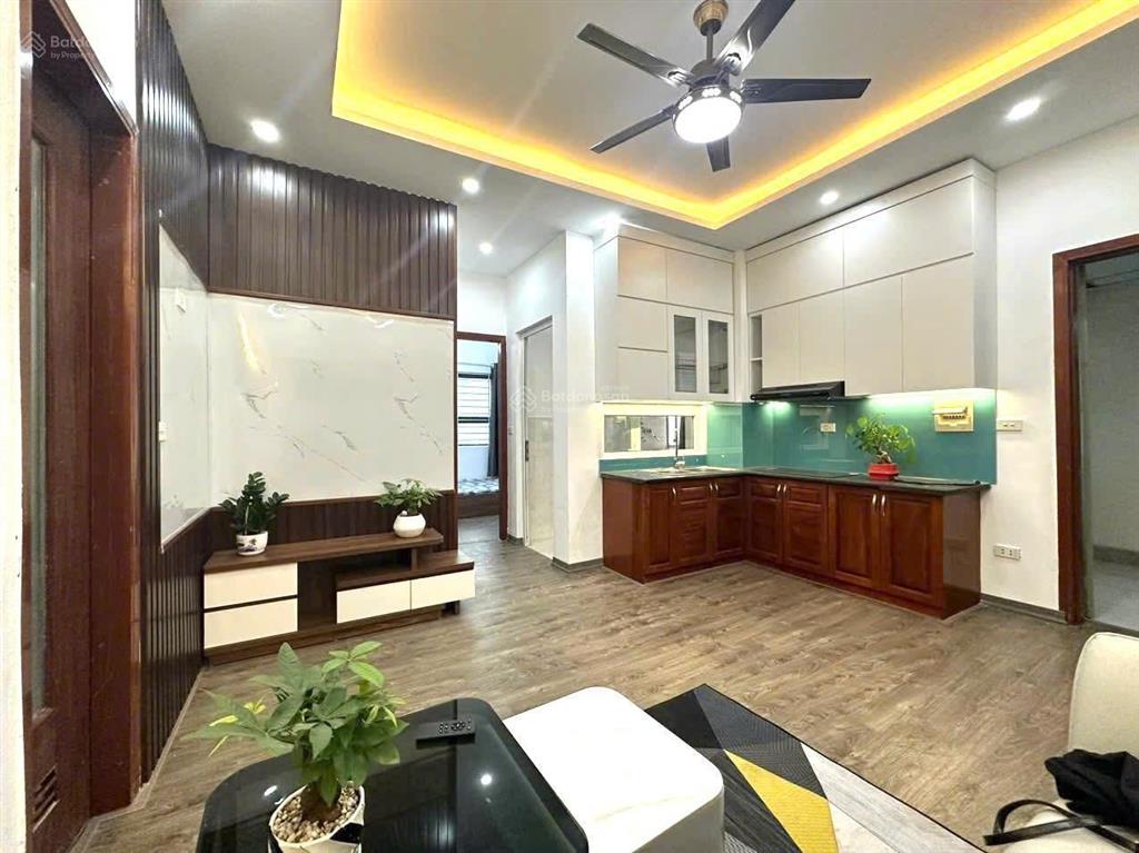 Cho thuê căn hộ 2pn, 1wc, 60m2 tại khu đô thị đại kim, giá 7tr/th, nhiều tiện ích