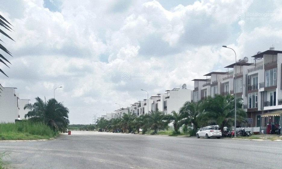 Chính chủ giảm 600tr bán gấp đất kdc the star village đường 12m giá tốt  trả trước chỉ 1,2 tỷ