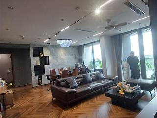 Rẻ quá chỉ 12 tỷ nét cặp căn góc đập thông 110m2 tại vinhomes symphony  0934 655 ***