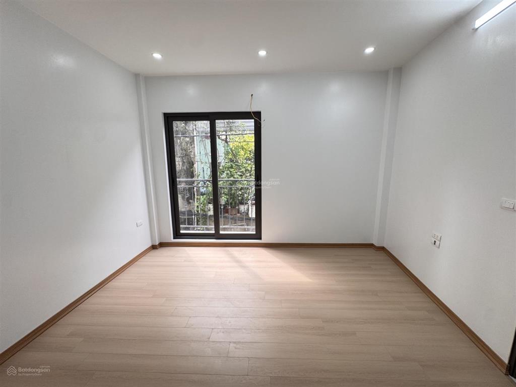 Bán nhà xây mới thanh đàm  nguyễn khoái 30m2  5 tầng  giá 5,9x tỷ