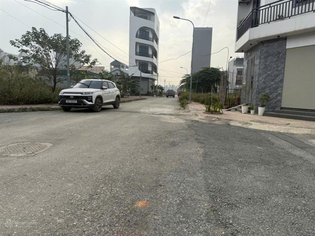 Chính chủ lô 143m2 đất dịch vụ song phương, sơn đồng, hà nội, km 10 đại lộ thăng long