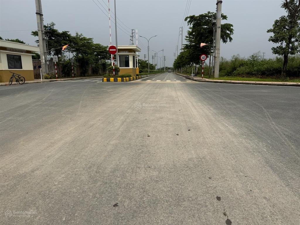Cho thuê hoặc chuyển nhượng toàn bộ nhà máy tại khu công nghiệp yên quang, hòa bình