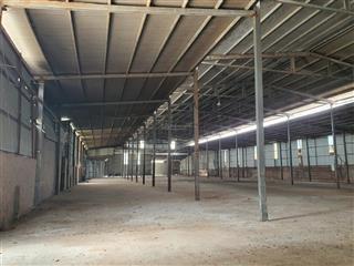 Cho thuê kho xưởng 2000m2 tại phú cát quốc oai cũ hà nội