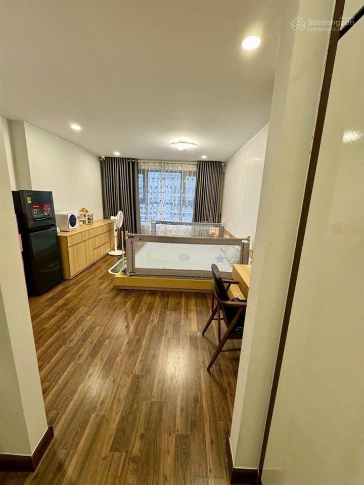 Bán căn hộ 3 ngủ tòa thăng long tower yên hòa, 33 mạc thái tổ(cạnh trường thcs cầu giấy)6 tỷ 97.5m2