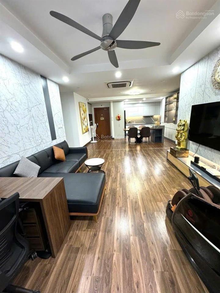 Bán căn hộ 3 ngủ tòa thăng long tower yên hòa, 33 mạc thái tổ(cạnh trường thcs cầu giấy)6 tỷ 97.5m2