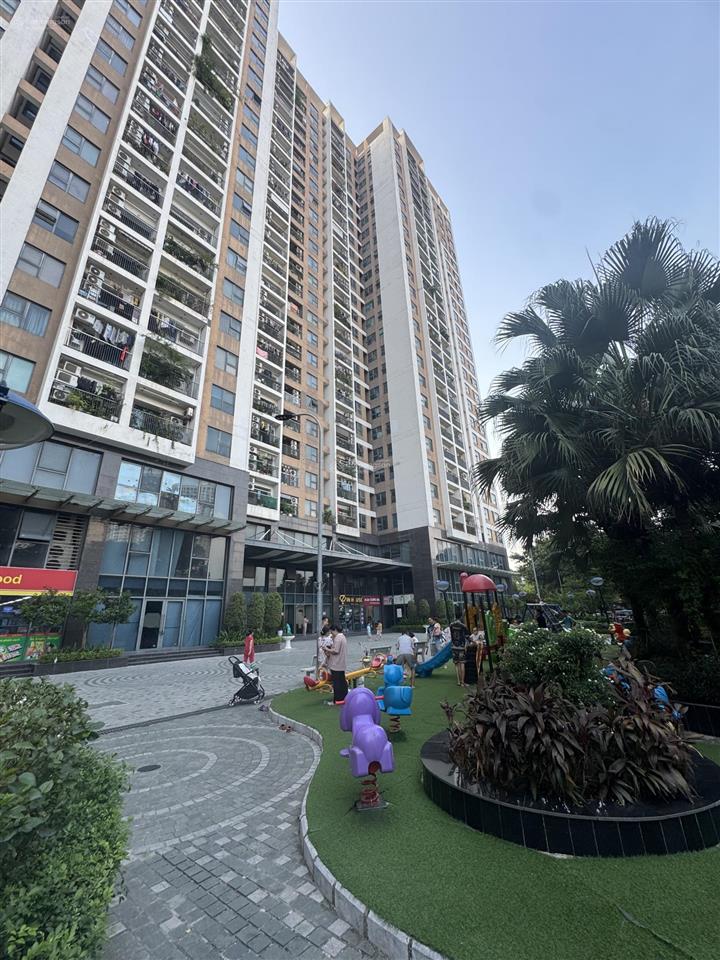 Bán căn góc 3 ngủ sky central 176 định công 6,7 tỷ 98m2  sổ đỏ cc