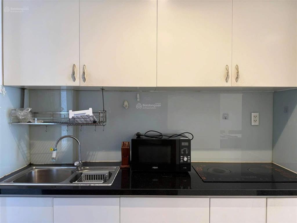 Cho thuê căn hộ sky center, 42m2, officetel, 1 wc, full nội thất, giá 12tr/tháng.  0976 028 ***