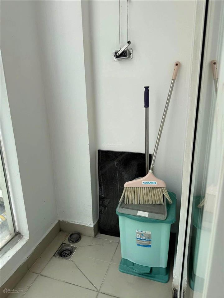 Cho thuê căn hộ sky center, 42m2, officetel, 1 wc, full nội thất, giá 12tr/tháng.  0976 028 ***