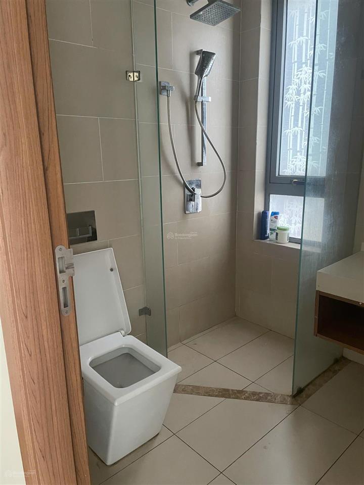 Cho thuê căn hộ rivera park, quận 10, 74m2, 2pn, 2wc, đủ nội thất, giá 18tr/tháng,  0976 028 ***