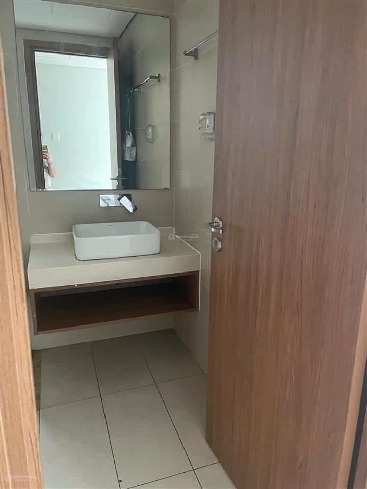 Cho thuê căn hộ rivera park, quận 10, 74m2, 2pn, 2wc, đủ nội thất, giá 18tr/tháng,  0976 028 ***