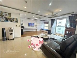 Cho thuê căn hộ sky center, tân bình, 96m2, 3pn, 2wc, full nội thất, giá 22tr/tháng.  0976 028 ***
