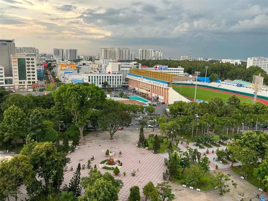 Cho thuê căn hộ park legend, 99m2, 3pn, 2wc, đủ nội thất, ở liền, giá 22 triệu/tháng.  0976 028 ***