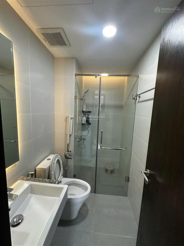 Cần bán căn hộ resgreen, tân phú, 60m2, 2pn,2wc, sổ hồng, lầu trung, giá 4,6 tỷ,  0976 028 ***