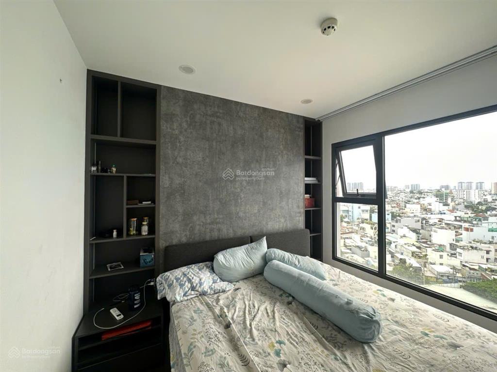 Cần bán căn hộ resgreen, tân phú, 60m2, 2pn,2wc, sổ hồng, lầu trung, giá 4,6 tỷ,  0976 028 ***