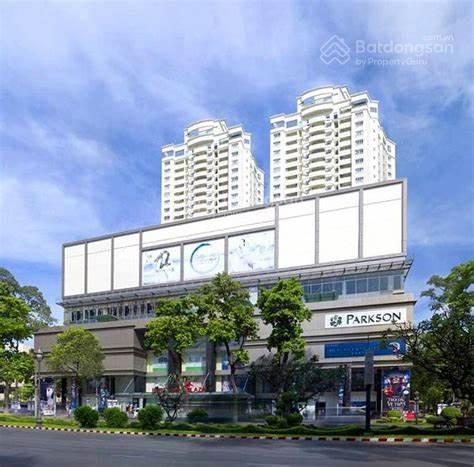 Bán căn hộ chung cư hùng vương plaza, giá siêu hời 8,9 tỷ, 116 m2, 3pn, 2wc, q5, hcm
