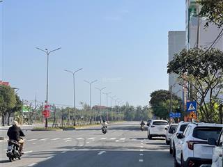 Bán đất tại minh mạng, 14,8 tỷ, 125m2, đường rộng 32m. vị trí sát biển sơn thủy