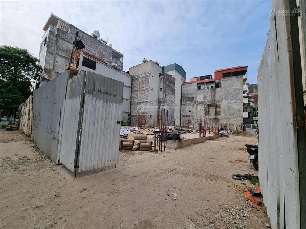 Chính chủ bán gấp 117m2 đất phố mai dịch, 2 mặt thoáng, xây tòa căn hộ dịch vụ kinh doanh giá 22 tỷ