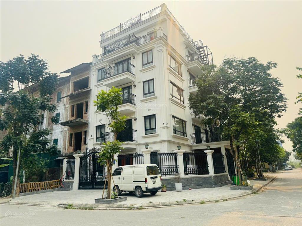 Chính chủ bán liền kề tasco  foresa xuân phương 100m2, 2 thoáng, vỉa hè rộng, kinh doanh giá 21 tỷ