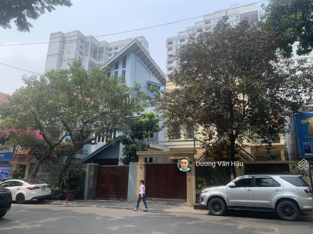 Chính chủ bán gấp biệt thự kđt mỹ đình 2  122m2, vỉa hè 2 bên, kinh doanh sầm uất giá 37 tỷ.