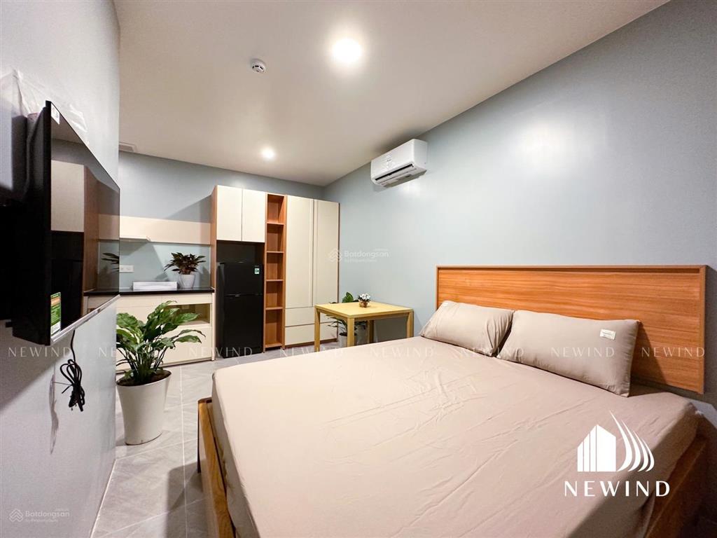 Cho thuê căn hộ studio/1pn ban công/cửa sổ gần lotte mart,him lam,rmit sát vách q1,q4