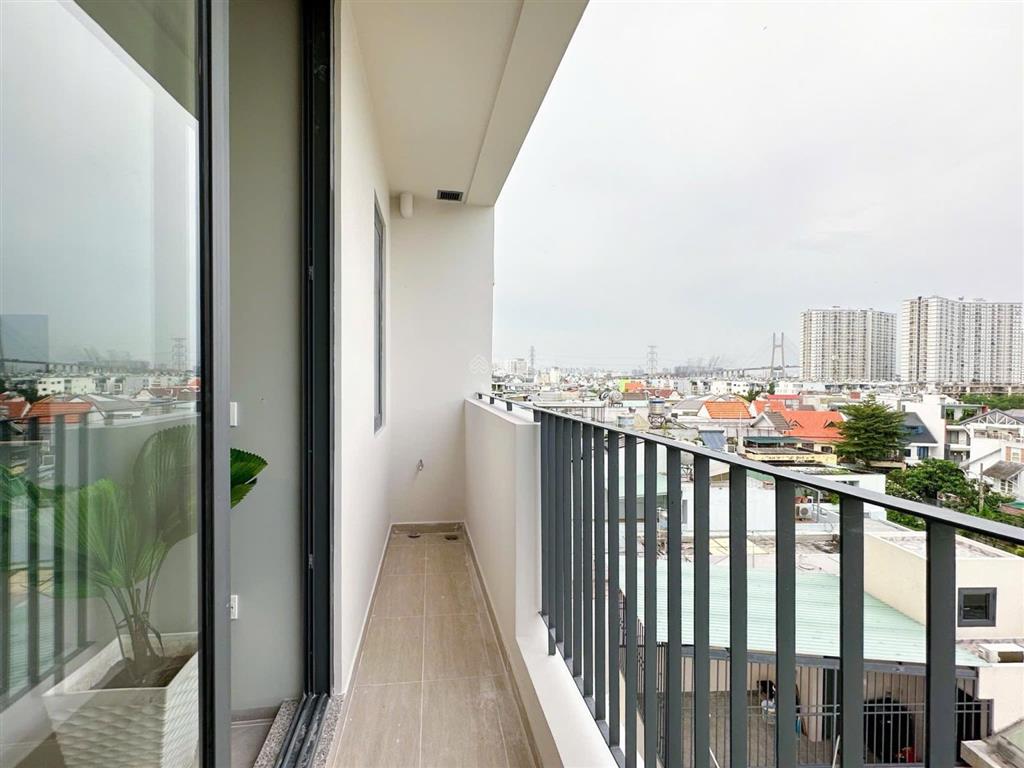 Cho thuê căn hộ studio/1pn ban công/cửa sổ gần lotte mart,him lam,rmit sát vách q1,q4