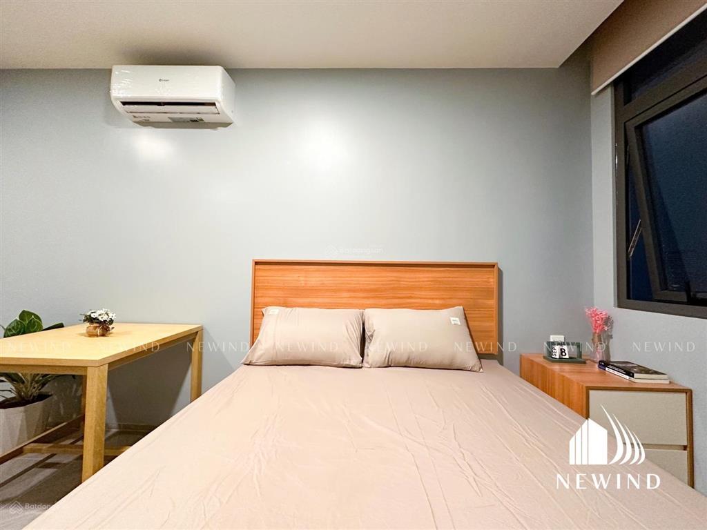 Cho thuê căn hộ studio/1pn ban công/cửa sổ gần lotte mart,him lam,rmit sát vách q1,q4
