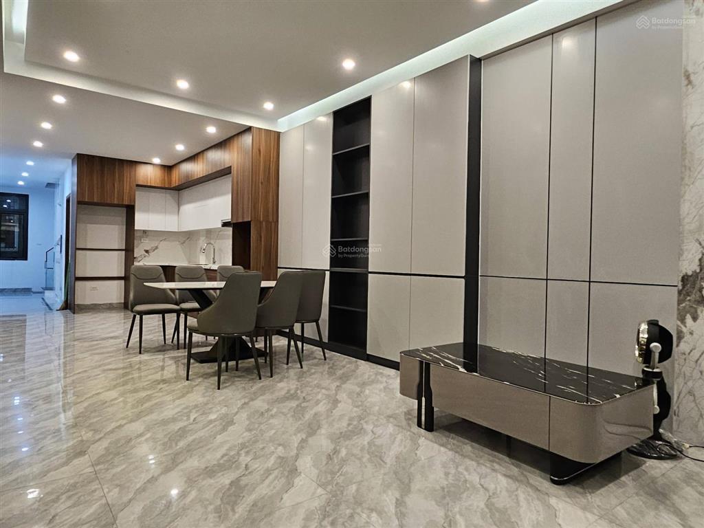 Bán nhà trung liệt đống đa 70m2 x 6 tầng thang máy, ô tô vào nhà, giá 25.5 tỷ