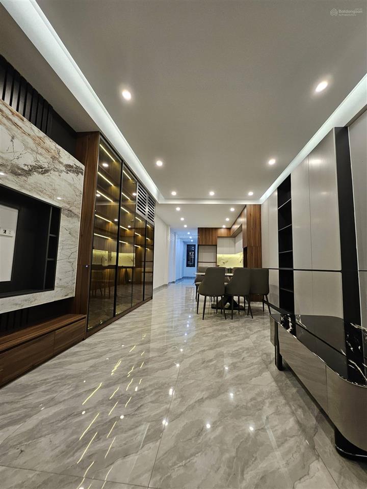 Bán nhà trung liệt đống đa 70m2 x 6 tầng thang máy, ô tô vào nhà, giá 25.5 tỷ