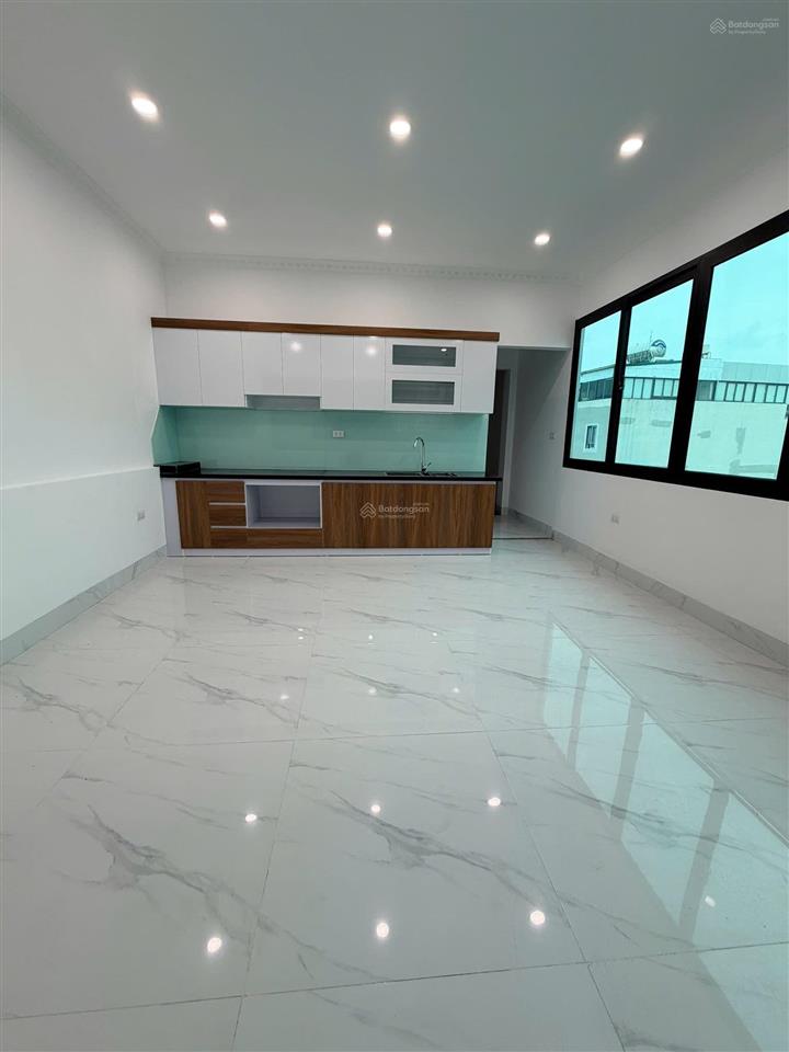 Phố đi bộ trịnh công sơn  view hồ tây  7 tầng thang máy  kinh doanh đỉnh cao