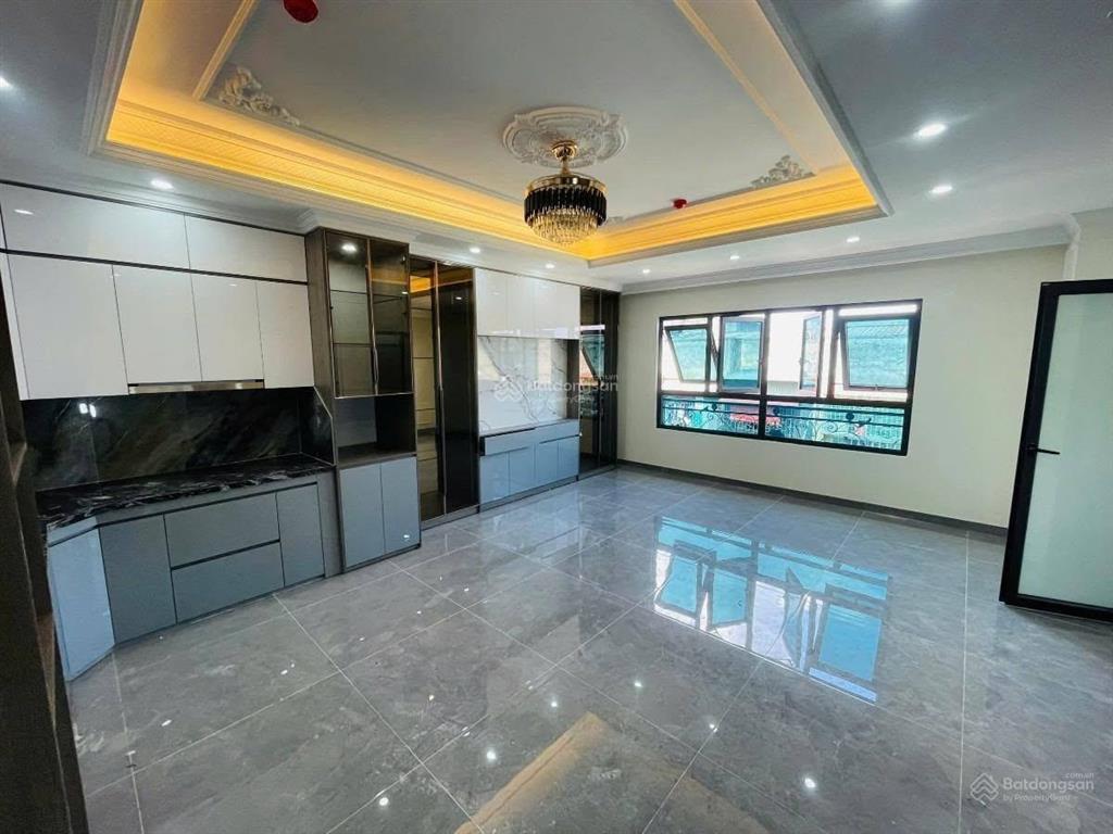 Building 8 tầng ba đình mặt tiền 7m ô tô tránh thang máy kinh doanh siêu dòng tiền