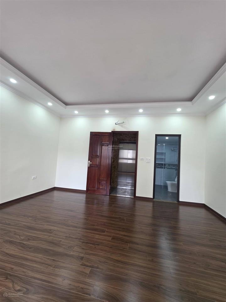 Siêu phẩm dương quảng hàm 50m2*7 tầng, thang máy, ô tô vào nhà, giá 22,5 tỷ