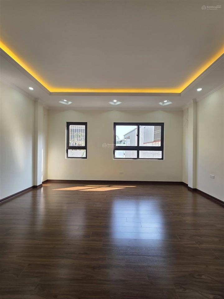 Siêu phẩm dương quảng hàm 50m2*7 tầng, thang máy, ô tô vào nhà, giá 22,5 tỷ