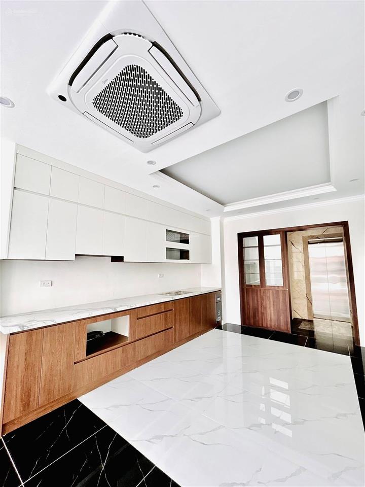 Nhà mới hào nam, đống đa ngõ thông, kinh doanh khủng, thang máy, 55m2*7t giá 23 tỷ