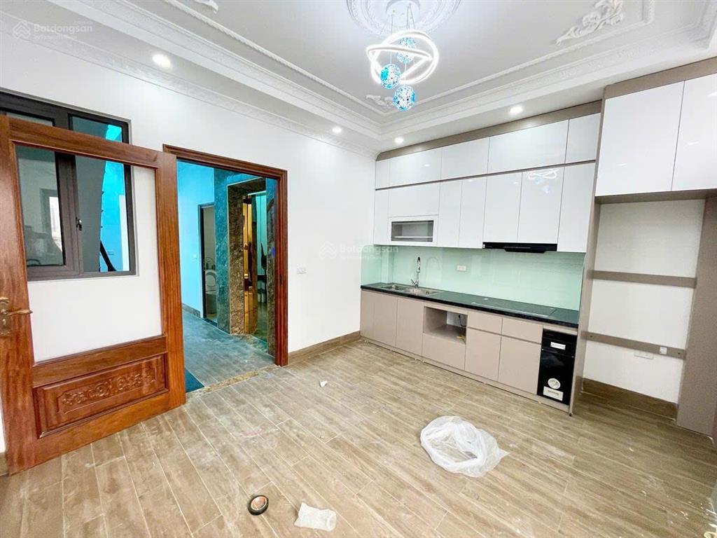 Siêu phẩm văn cao ba đình ô tô vào nhà lô góc 2 mặt thoáng thang máy xịn ở đẳng cấp