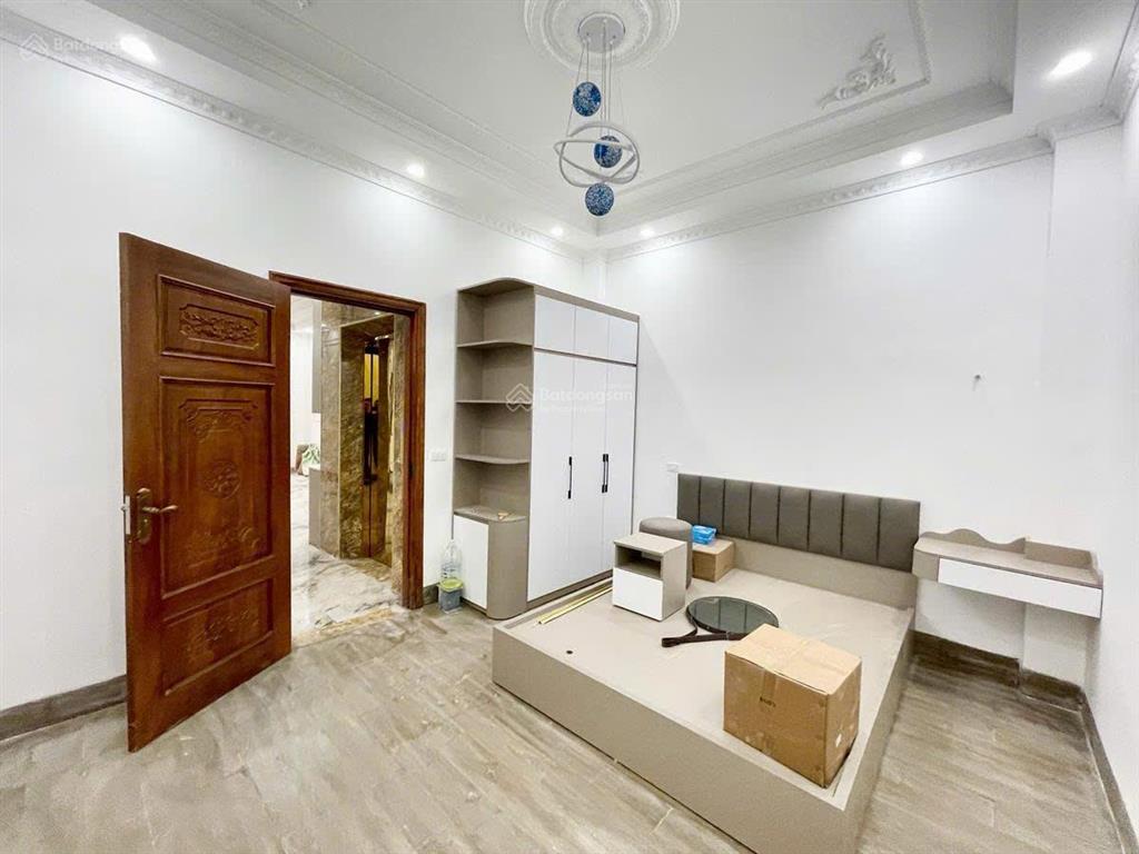 Siêu phẩm văn cao ba đình ô tô vào nhà lô góc 2 mặt thoáng thang máy xịn ở đẳng cấp