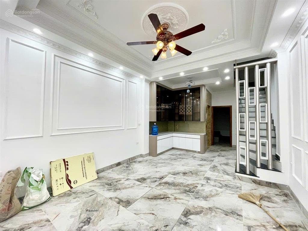Siêu phẩm văn cao ba đình ô tô vào nhà lô góc 2 mặt thoáng thang máy xịn ở đẳng cấp