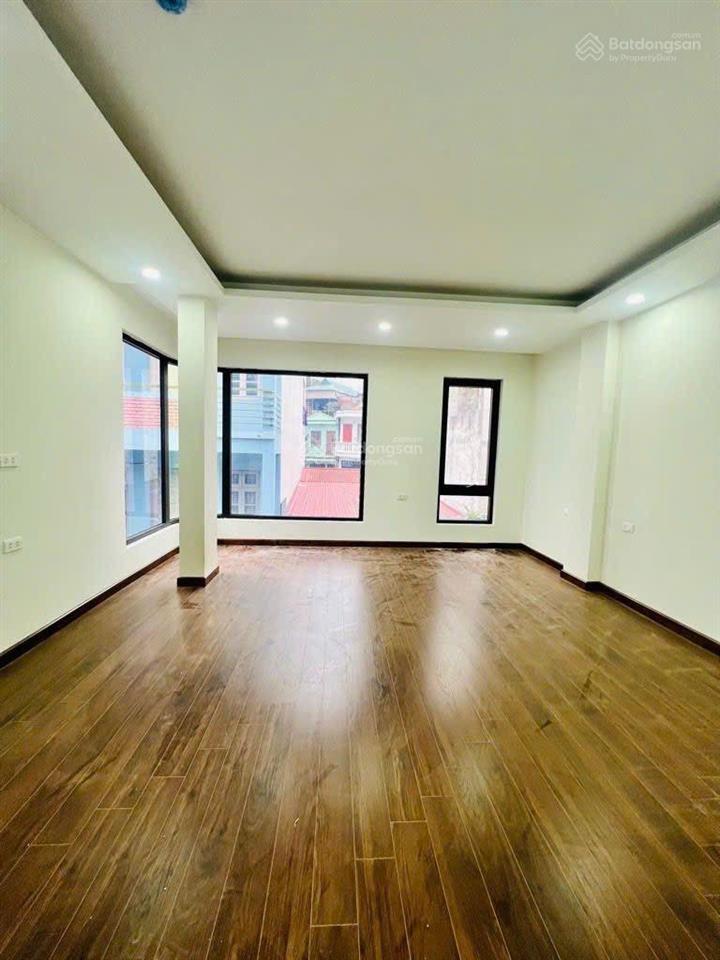 Nhà nguyễn trãi 60m2 7 tầng thang máy lô góc, ô tô tránh giá 26.5 tỷ