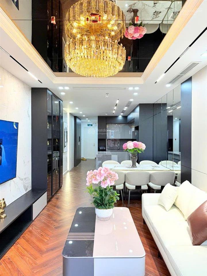 Bán nhà mặt phố mai dịch, cầu giấy 60m2 x 7 tầng thang máy, ô tô tránh kinh doanh đỉnh cao 32.5 tỷ