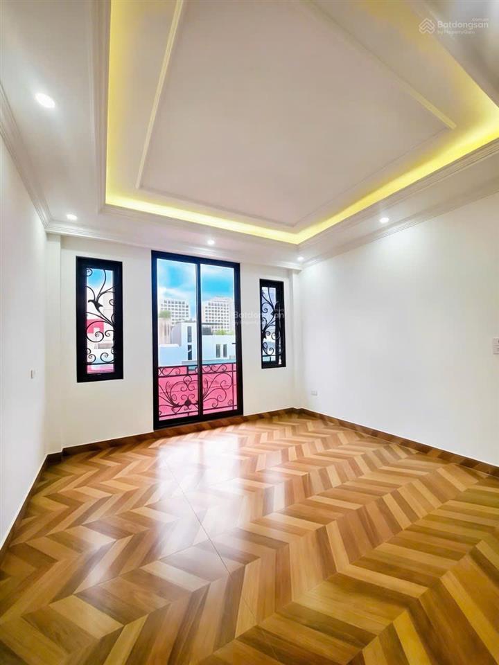Bán nhà mới đường 800a, cầu giấy 50m2x7t thang máy, ô tô tránh, thông  26,8 tỷ
