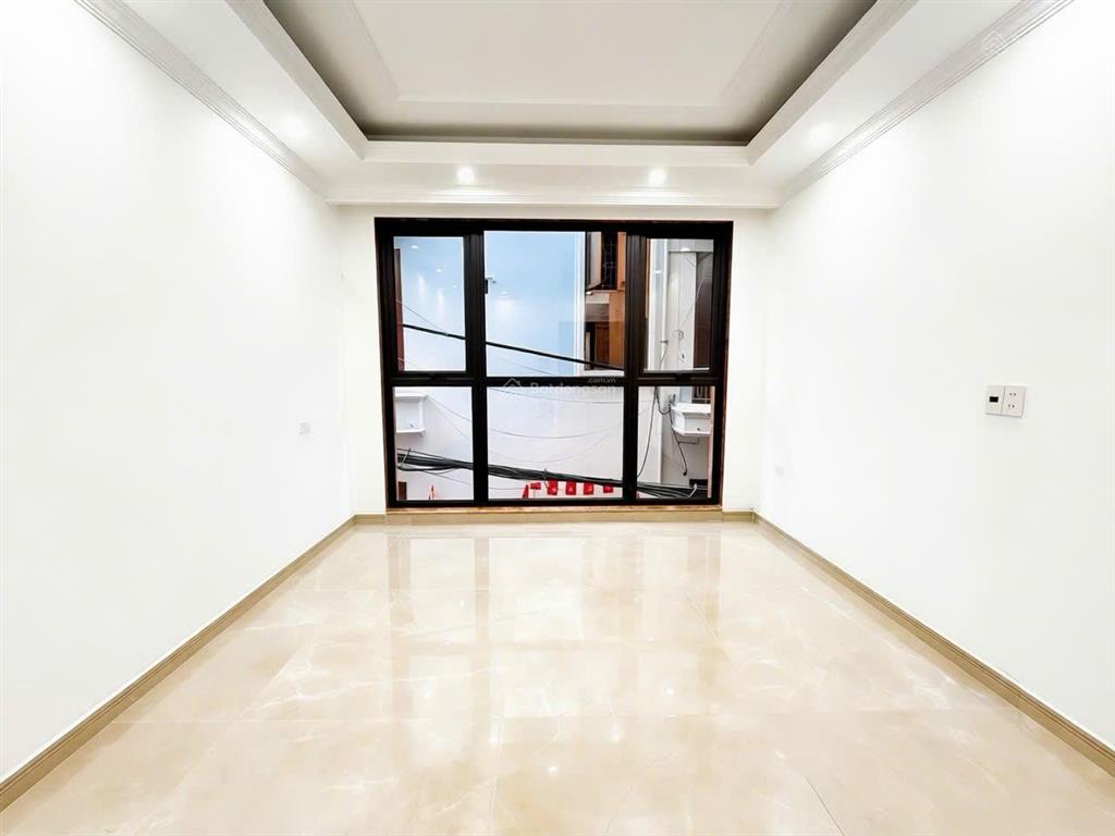 Bán nhà mới đường 800a, cầu giấy 50m2x7t thang máy, ô tô tránh, thông  26,8 tỷ