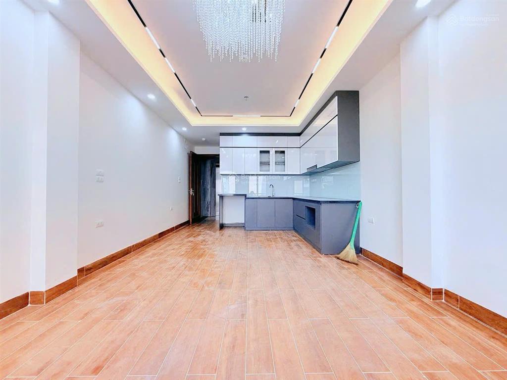 Bán nhà mới đường bưởi vĩnh phúc, ba đình 50m2 7t thang máy, ô tô, tránh kinh doanh 24.5 tỷ