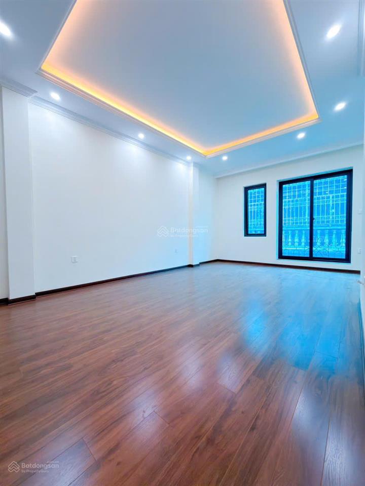 Bán nhà mới đội nhân, ba đình  45m2 x 7 tầng thang máy  ô tô vào  giá 24.5 tỷ