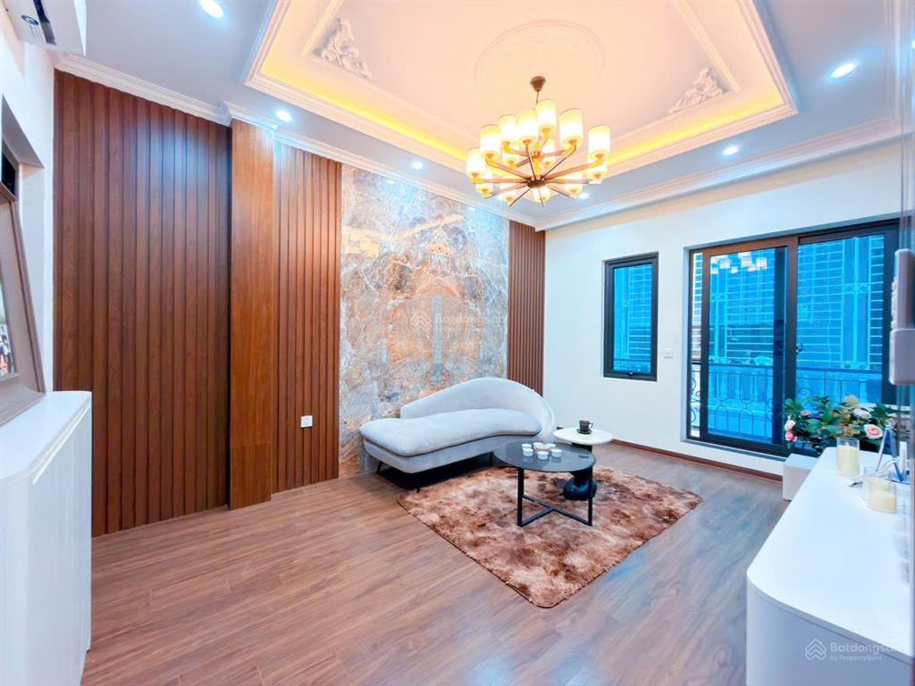 Bán nhà mới đội nhân, ba đình  45m2 x 7 tầng thang máy  ô tô vào  giá 24.5 tỷ