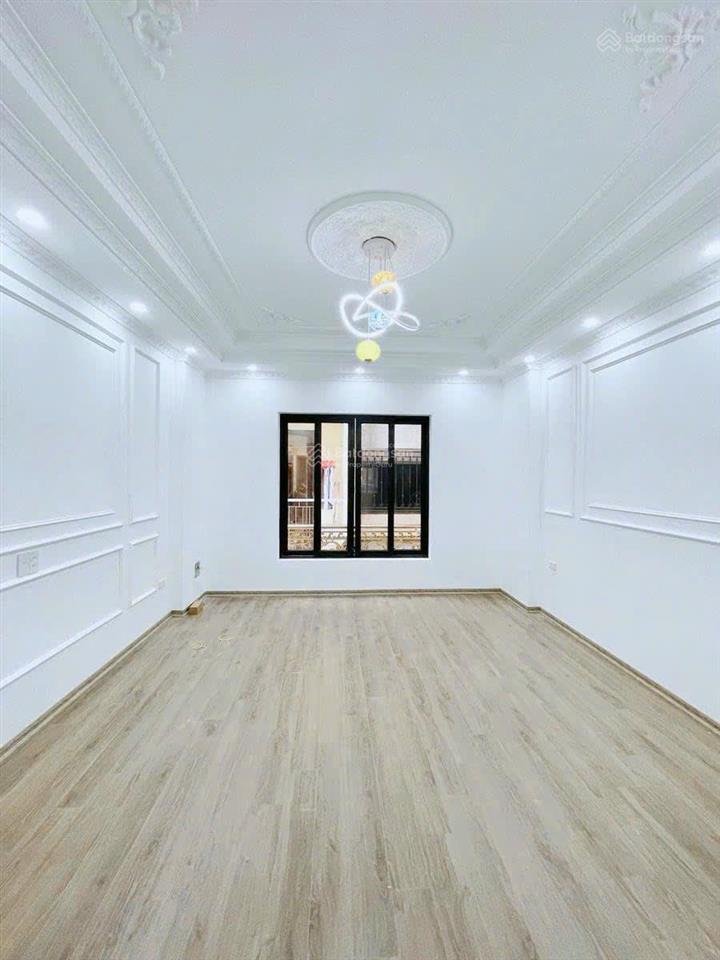Bán nhà văn cao, ba đình 55m2 6t thang máy ô tô vf3 vào 2 mặt thoáng gần hồ tây 19.5 tỷ