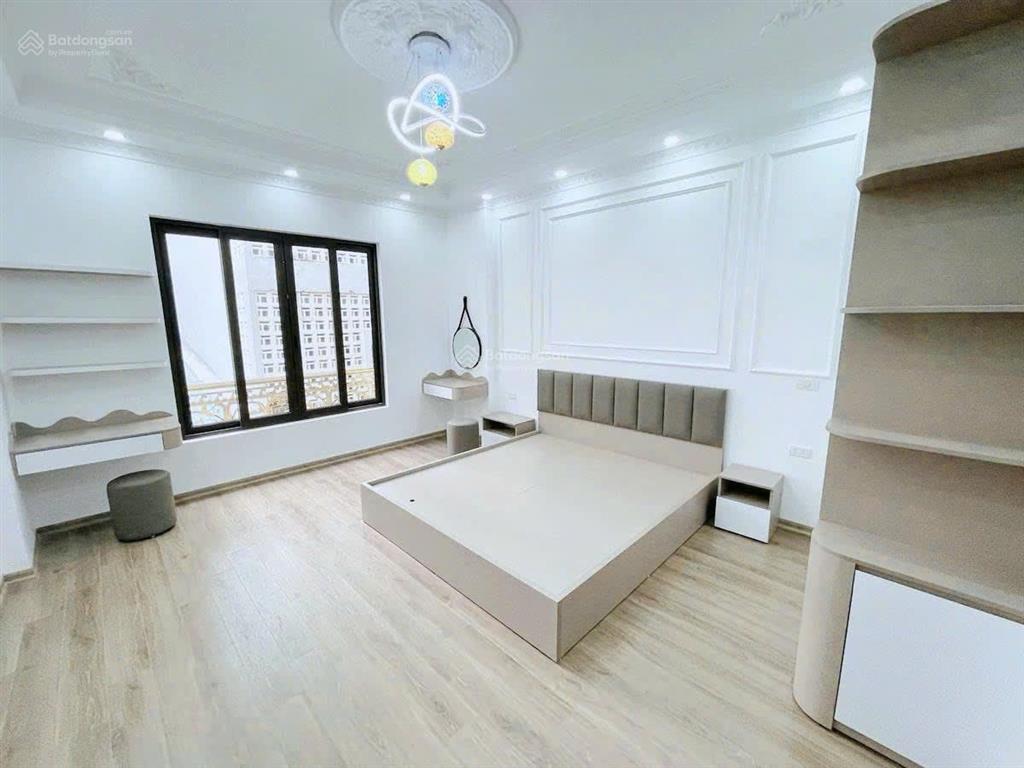 Bán nhà văn cao, ba đình 55m2 6t thang máy ô tô vf3 vào 2 mặt thoáng gần hồ tây 19.5 tỷ
