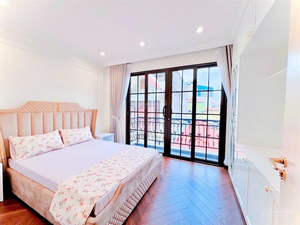 Bán nhà mới 7 tầng thang máy, cạnh kđt đền lừ, ô tô tránh  45m2x7t, giá 20.5 tỷ hoàng mai