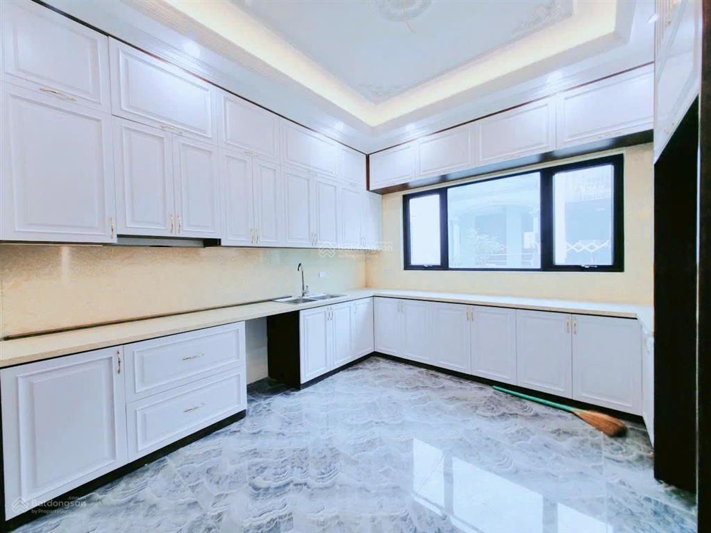 Bán nhà mới phạm văn đồng, xuân đỉnh, cv hòa bình 55m2 x 7t thang máy, lô góc, ô tô tránh, 26.5 tỷ