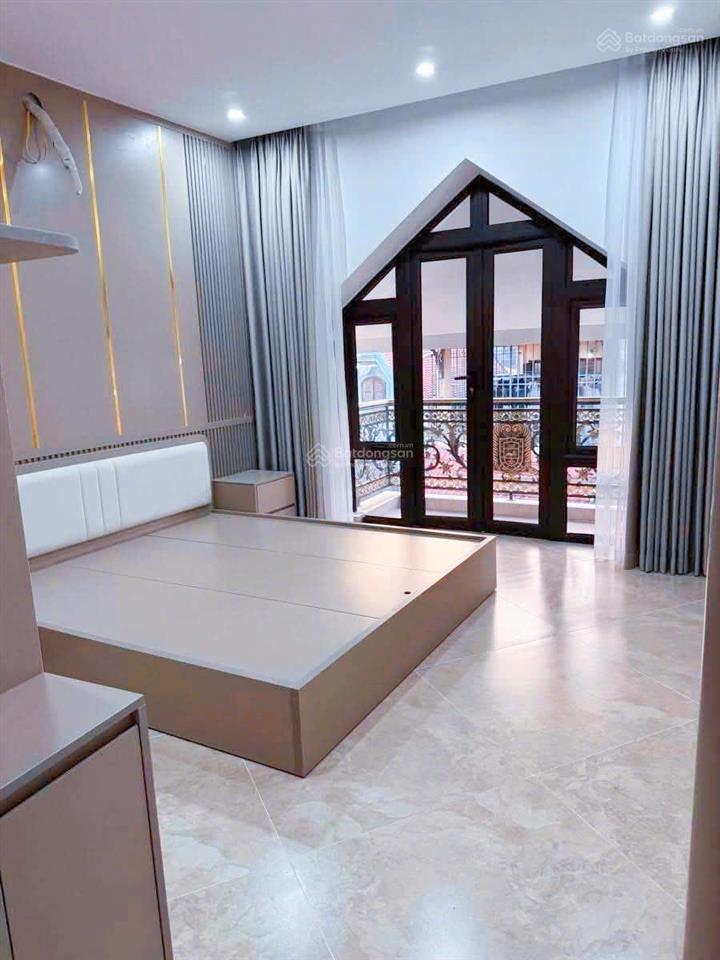 Bán nhà mới phân lô, ô tô tránh, vỉa hè, thang máy 70m2x6t 23.5 tỷ kim đồng, hoàng mai