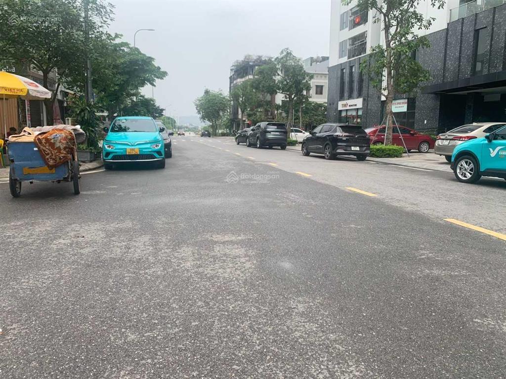 Cần bán nhà 4 tầng 105m2, 5.9 tỷ xây thô băng 2 phạm văn đồng, tích sơn, vĩnh yên
